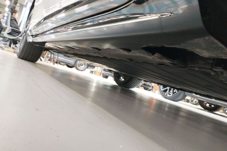 Avatr 06 2025 car image #26