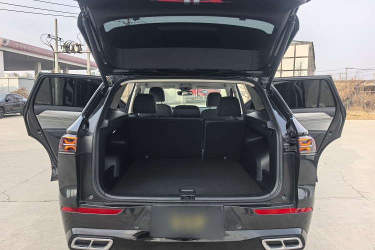 Volkswagen Tavendor 2023 immagine di auto #26