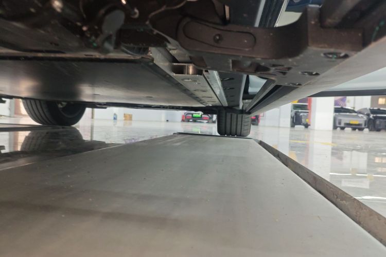 Zeekr 9X 2025 car image #26