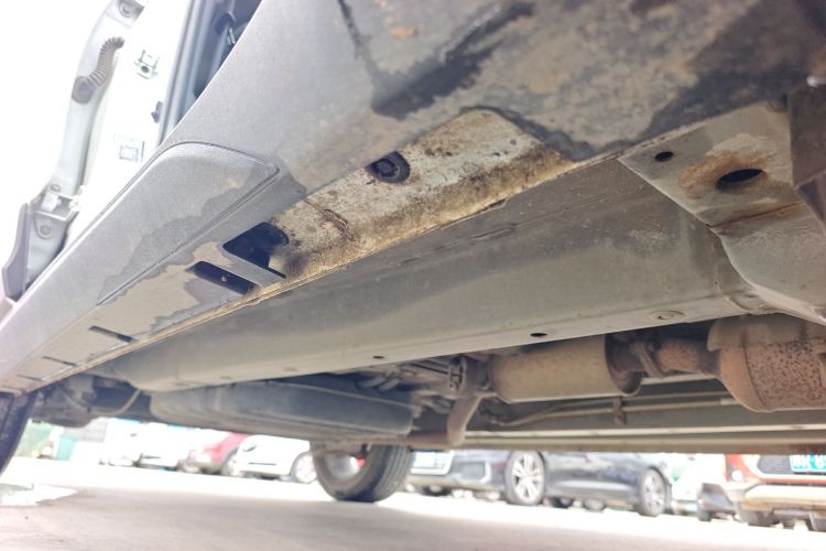 SWM X7 2021 immagine di auto #26