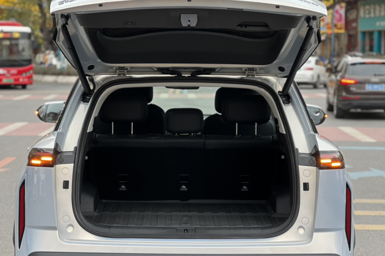 Exploration 06 C-DM 2024 car image #26