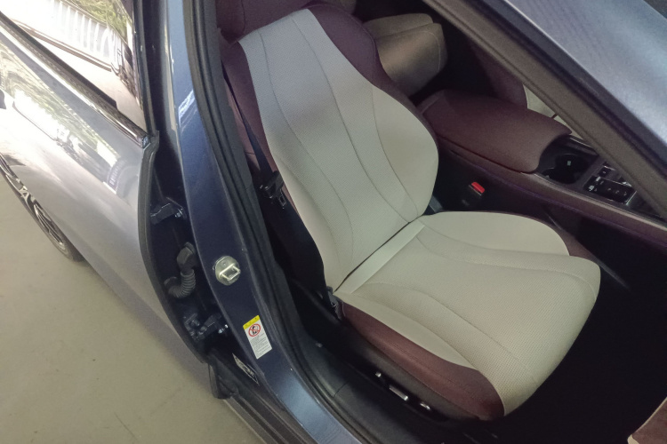 BYD Seal 07 DM-i 2024 صورة سيارة #26