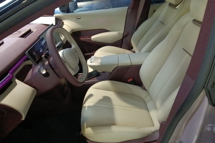 极氪 极氪X 2024 汽车图片 #26