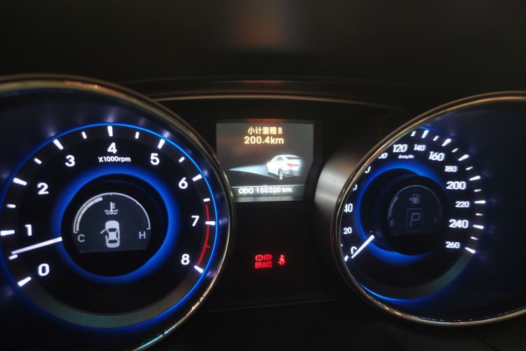 Hyundai Sonata 2015 car image #26