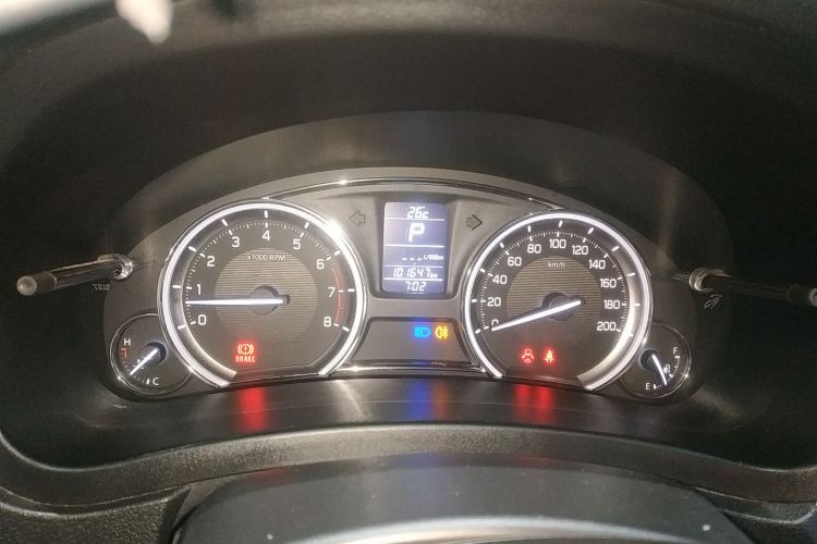 Suzuki Ciaz 2017 изображение автомобиля #26