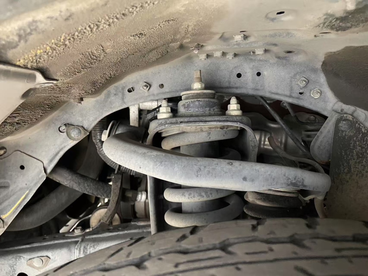 Toyota FJ Cruiser 2018 immagine di auto #26