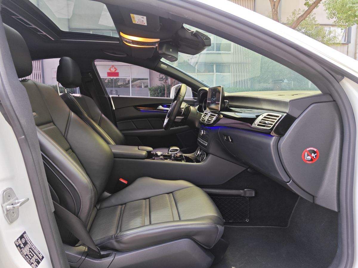 Mercedes-Benz CLS AMG 2016 صورة سيارة #26