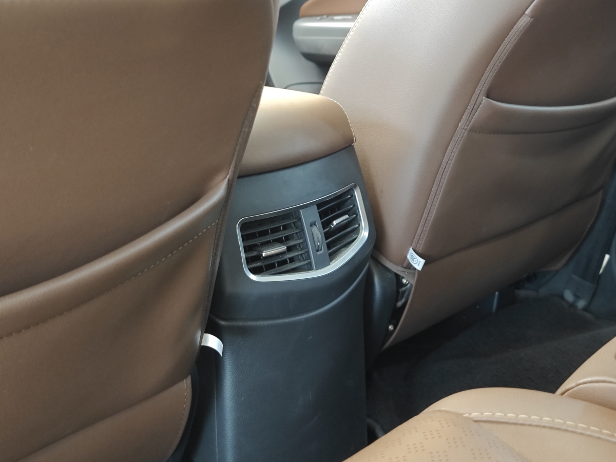 BYD S7 2015 car image #26