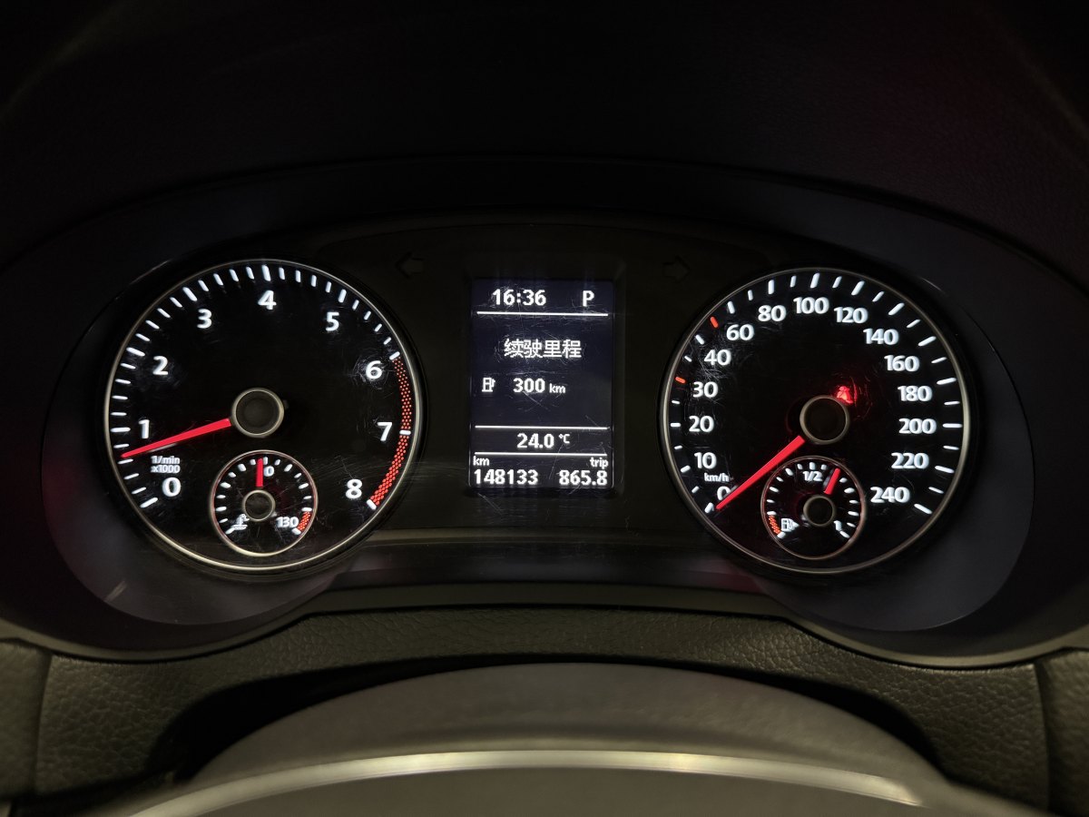 Volkswagen Sharan 2016 imagem de carro #26