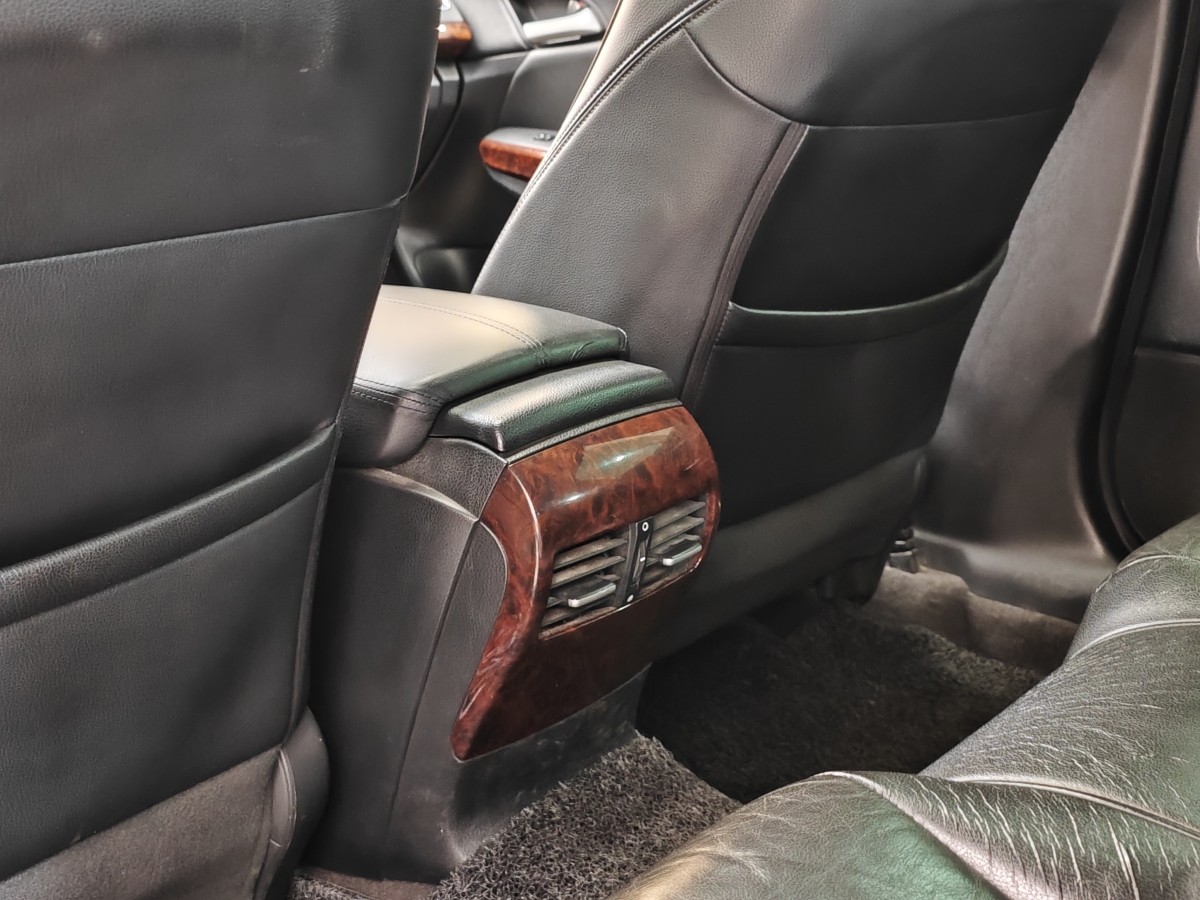 Honda CROSSTOUR 2011 car image #26