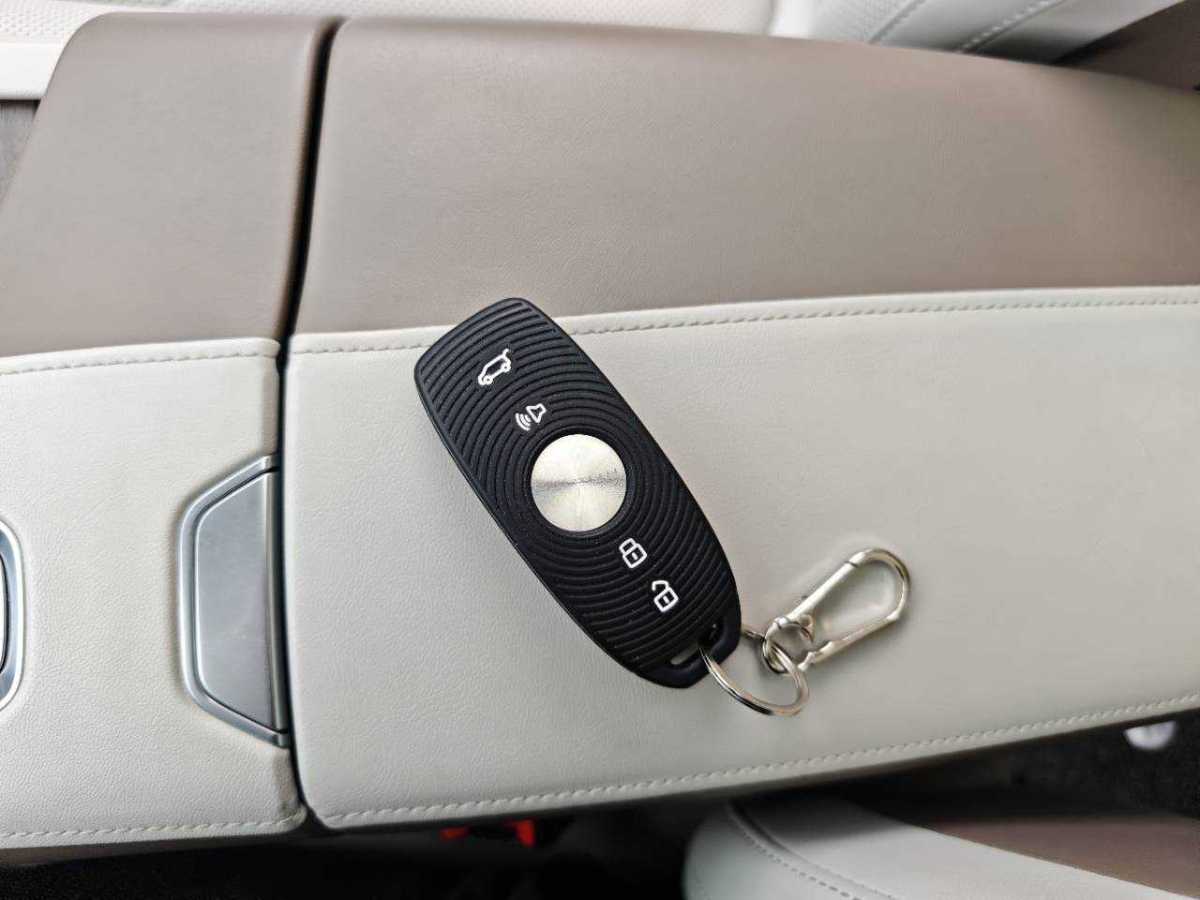 Roewe RX9 2024 imagen de coche #26