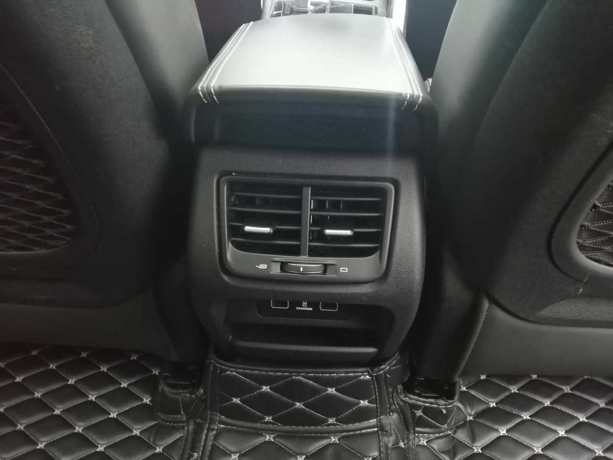 GEELY Tugella 2019 #26 GEELY Tugella 2019 car image #26