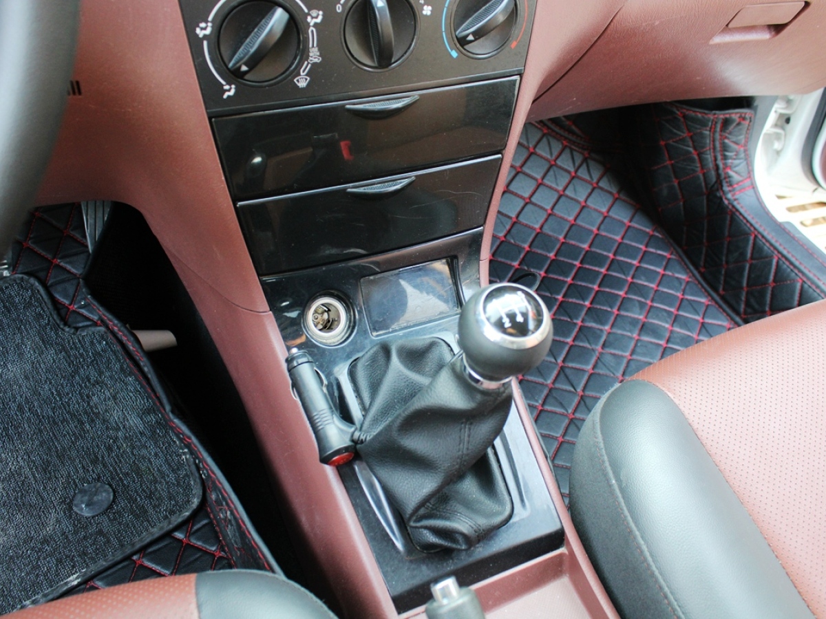 BYD F3 2019 immagine di auto #26