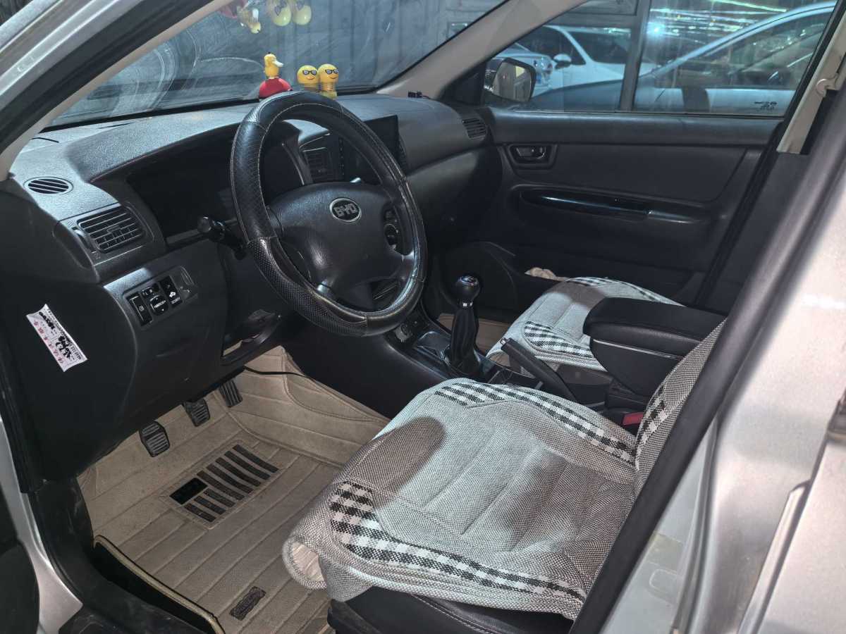 BYD F3 2015 car image #26