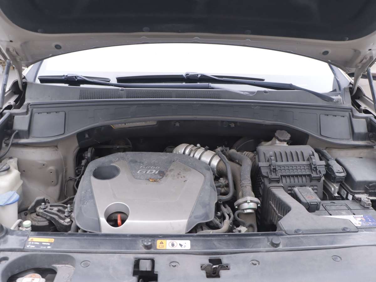 Hyundai Santa Fe 2013 car image #26