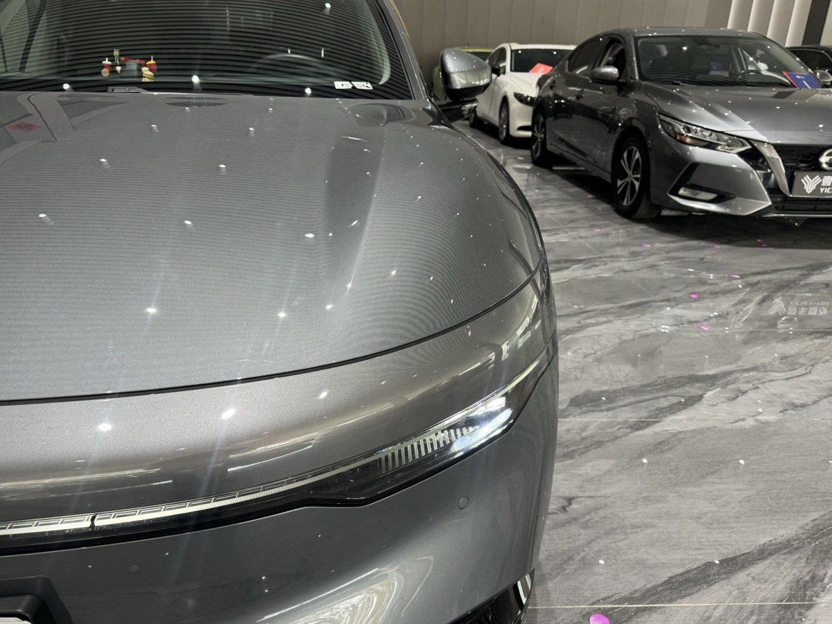 极氪 极氪007 2024 汽车图片 #26