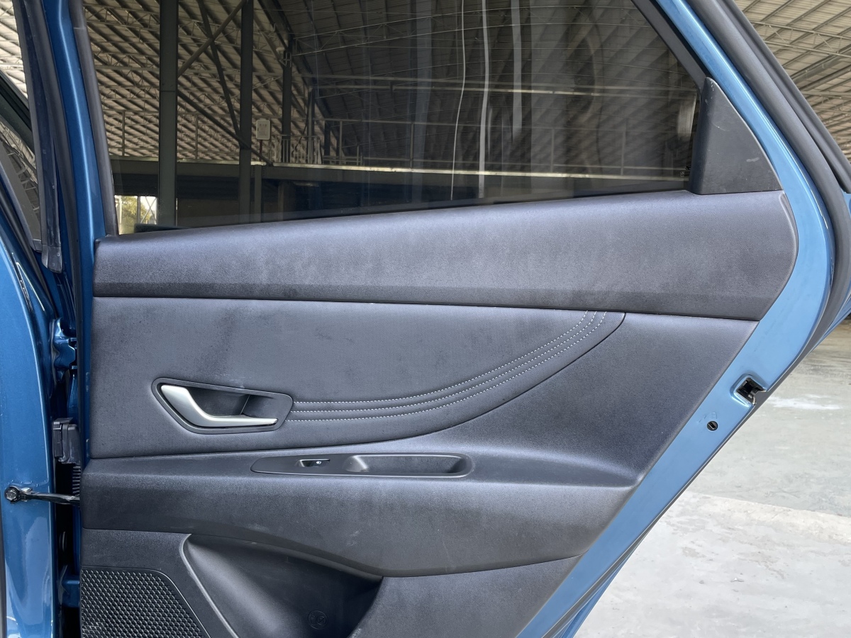 Hyundai Elantra 2023 car image #26