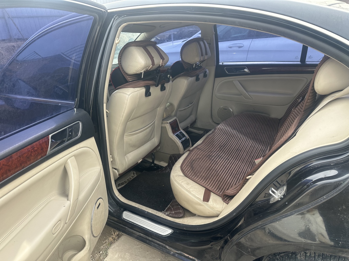 Volkswagen Passat Lingyu 2011 car image #26