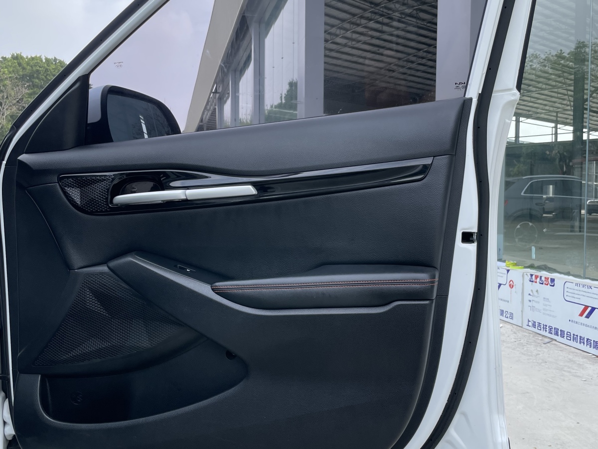 Kia Seltos 2023 imagen de coche #26