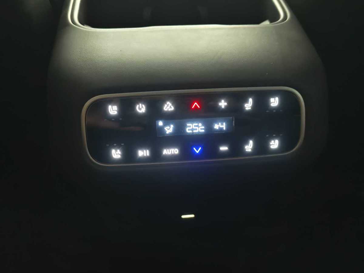 零跑汽车 零跑C16 2024 汽车图片 #26