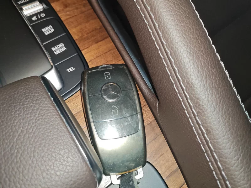 Mercedes-Benz GLE Class New Energy 2023 car image #26