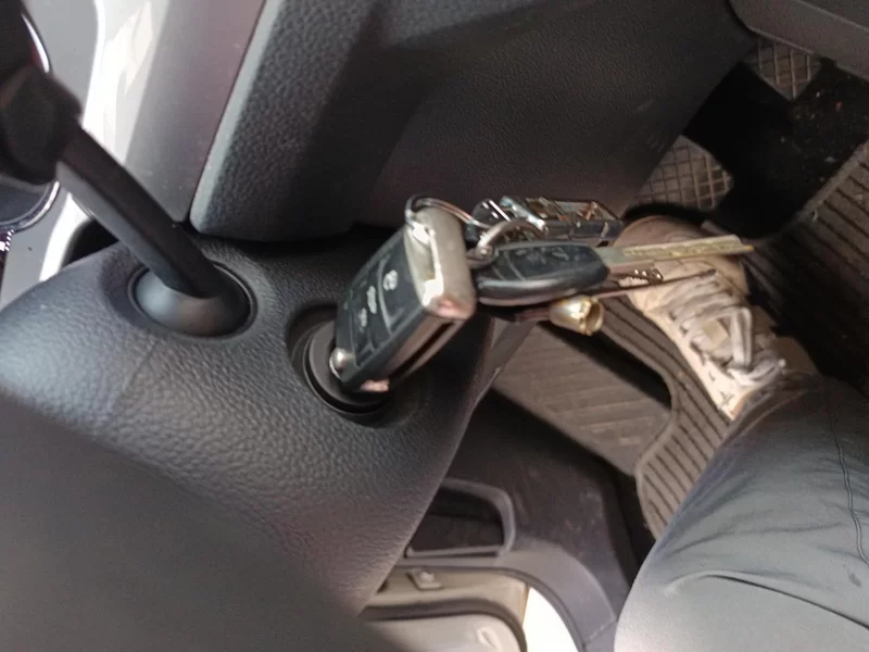 Volkswagen Touran 2018 car image #26