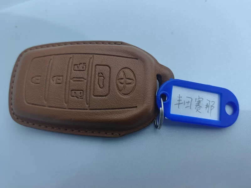 Toyota Sienna 2022 #26 Toyota Sienna 2022 car image #26