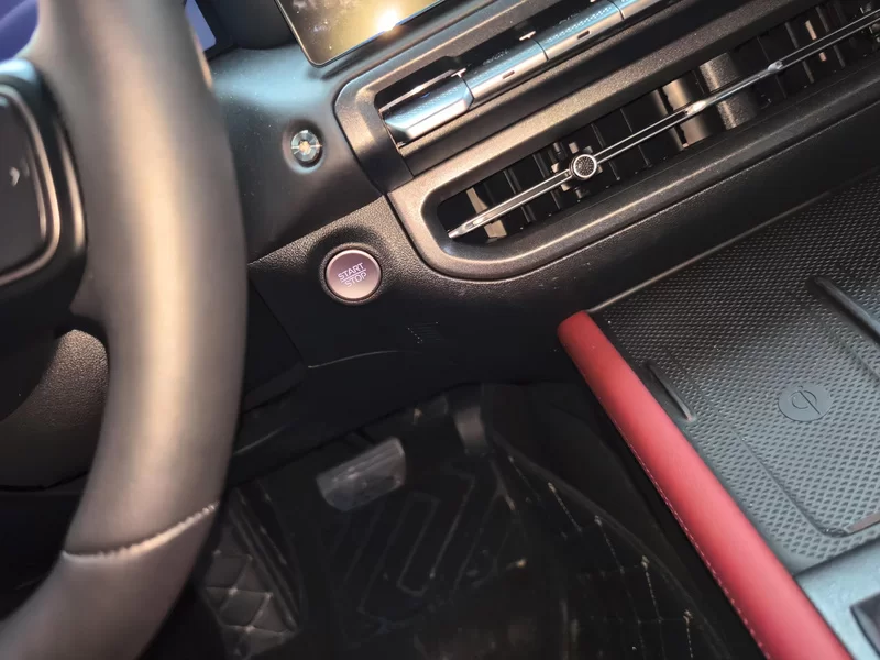 Tank 300 New Energy 2025 car image #26