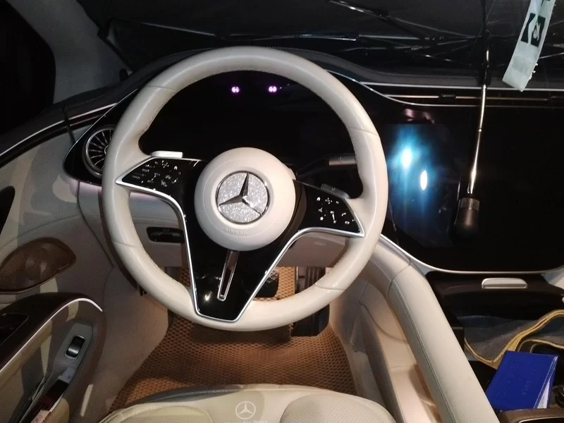 Mercedes-Benz EQS Class 2022 immagine di auto #26