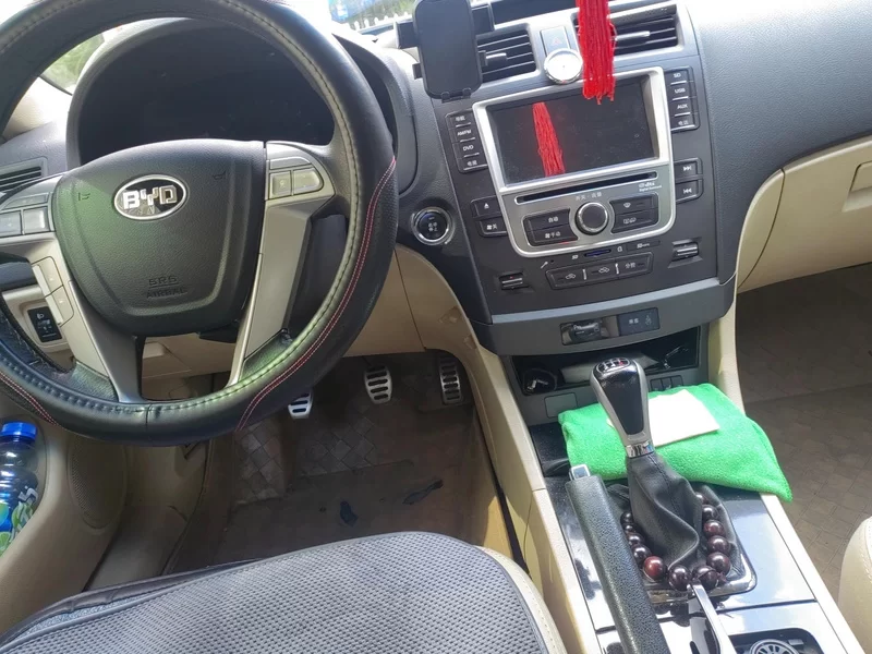 BYD G6 2013 #26 BYD G6 2013 car image #26