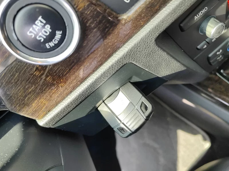 BMW 3 Series (Imported) 2013 car image #26