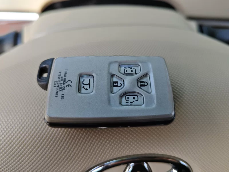 Toyota Previa 2018 car image #26