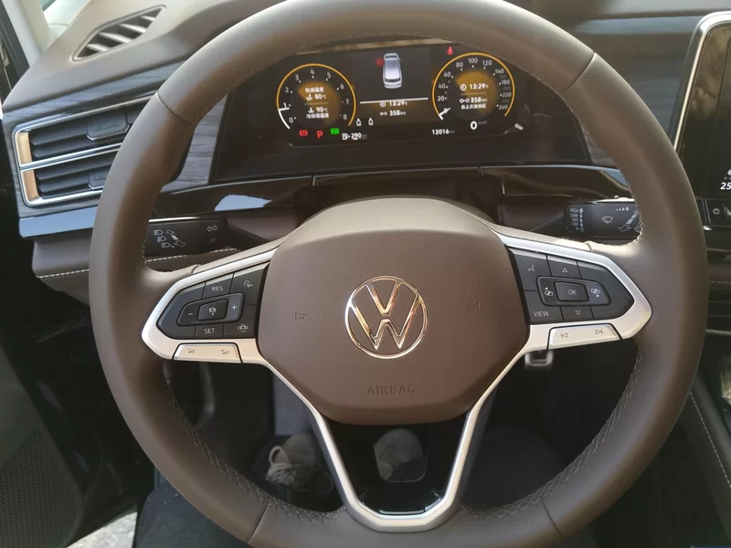 Volkswagen Viloran 2025 #26 Volkswagen Viloran 2025 car image #26