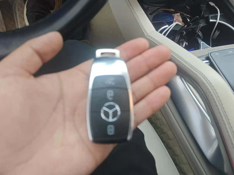 Mercedes-Benz GLE Class New Energy 2022 car image #26