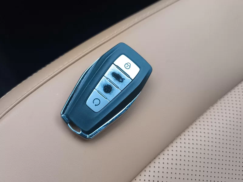 GEELY Okavango 2024 car image #26