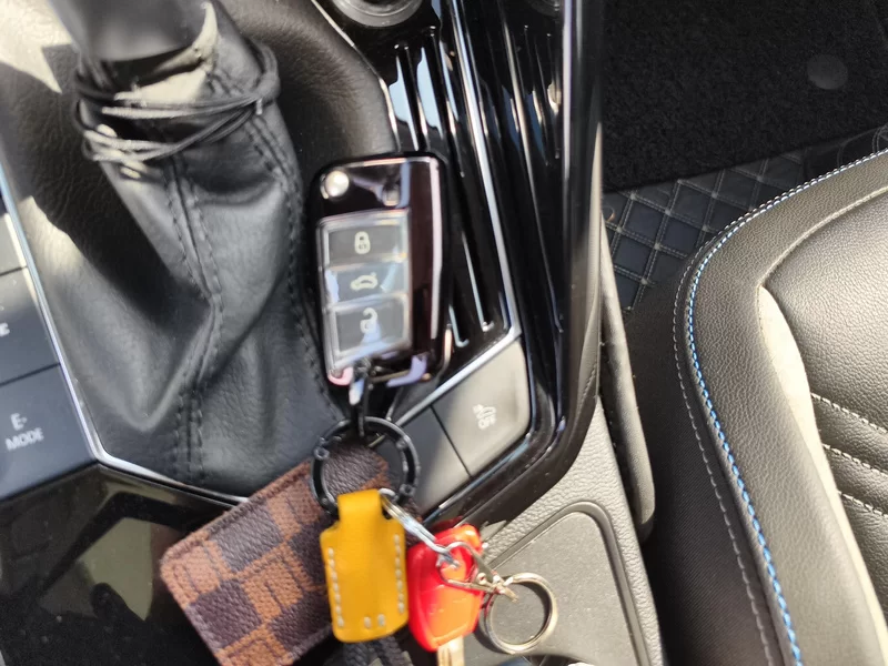 Volkswagen Tayron GTE 2020 #26 Volkswagen Tayron GTE 2020 car image #26