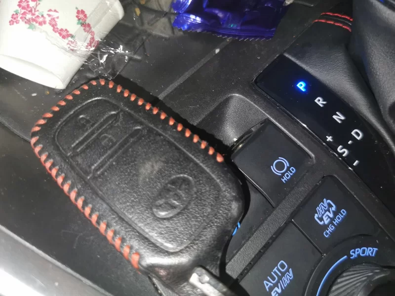 Toyota RAV4 Hybird E+ 2022 car image #26