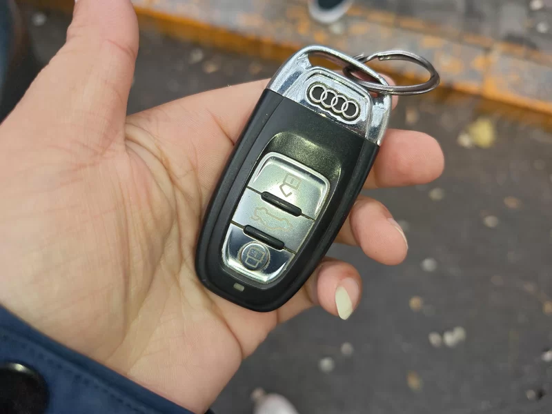 Audi A4 2014 car image #26