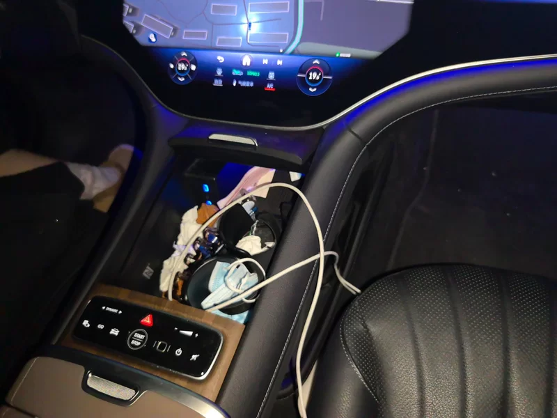 Mercedes-Benz EQS Class 2024 car image #26