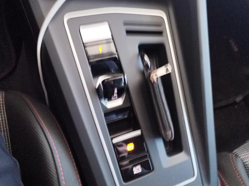 Volkswagen GolfGTI 2023 #26 Volkswagen GolfGTI 2023 car image #26