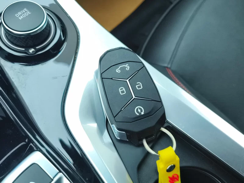 Lynk & Co 01 2018 #26 Lynk & Co 01 2018 car image #26