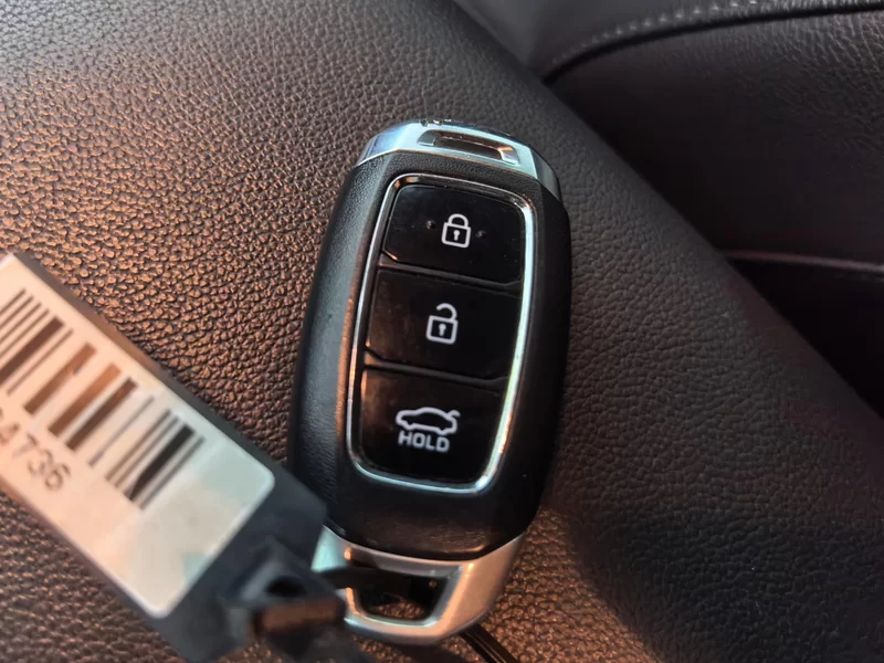 Hyundai Elantra 2024 car image #26