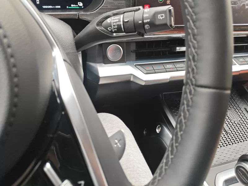 Tank 2025 #26 Tank 2025 car image #26