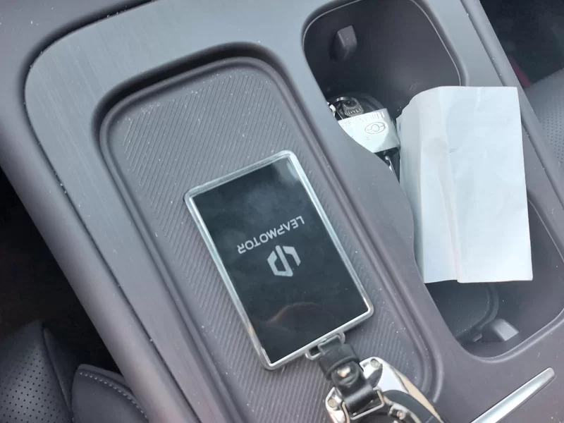 零跑汽车 零跑C16 2024 汽车图片 #26