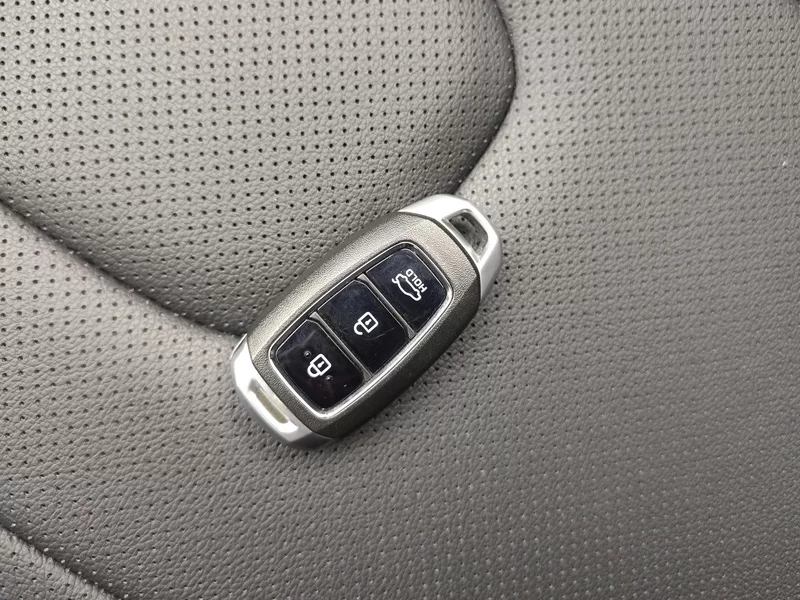 Hyundai Elantra 2023 car image #26