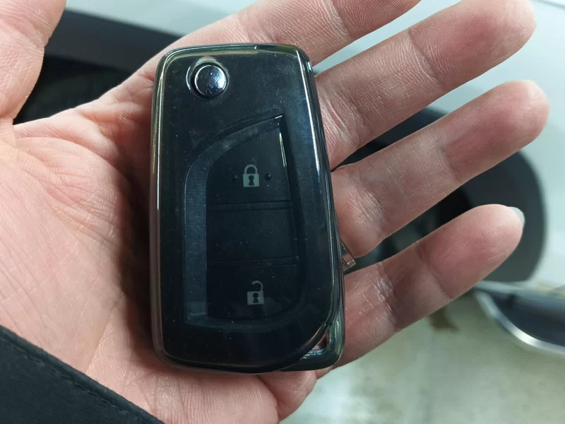 Toyota RAV4 2024 imagen de coche #26