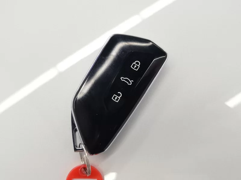 Volkswagen Golf 2024 car image #26