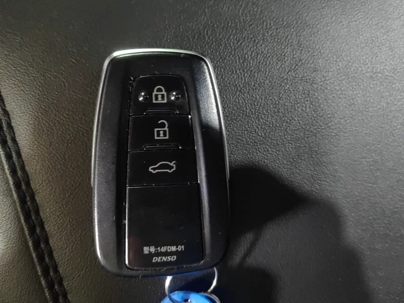 Toyota Avalon 2022 car image #26