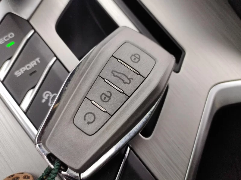 GEELY Coolray 2019 immagine di auto #26
