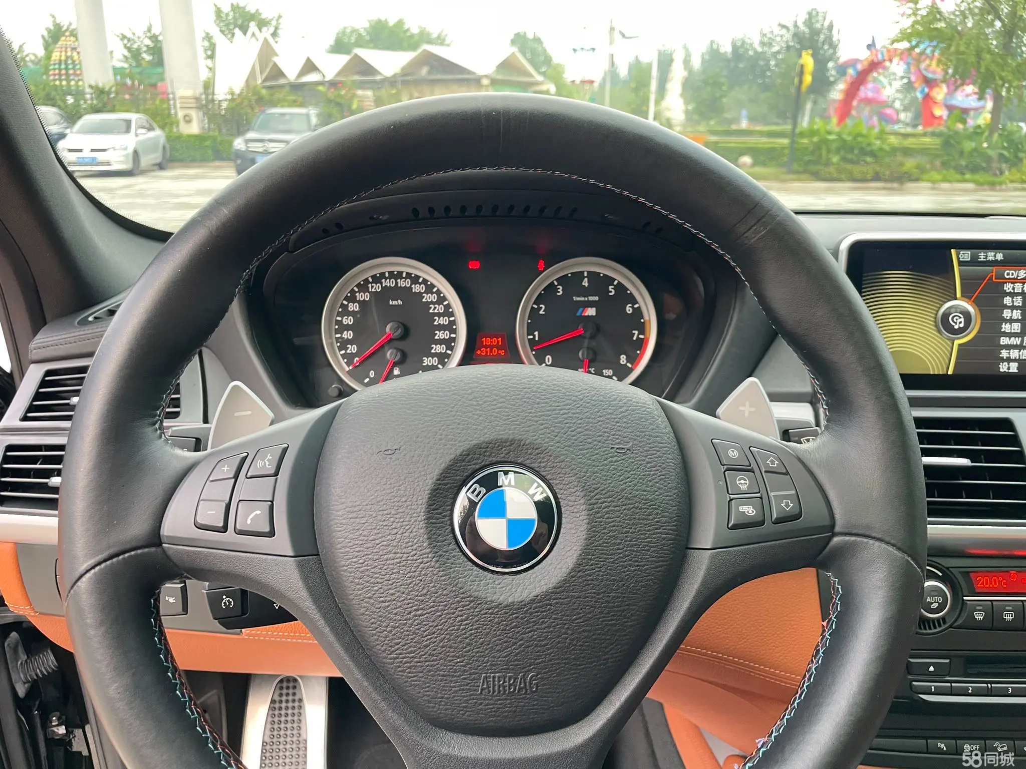 BMW X6 M 2013 #26 BMW X6 M 2013 car image #26